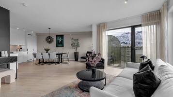 Premium-huoneisto, osittainen valtamerinäköala | Oleskelualue