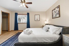 2 chambres, fer et planche à repasser, Wi-Fi, literie fournie