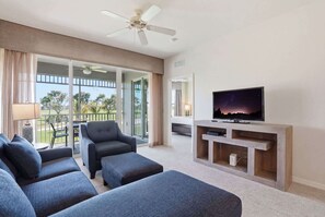 TV, offices - #322 - Golf Views -Second Floor - Sleeps 4 (Naples)