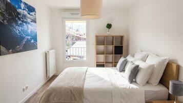 2 bedrooms, WiFi, bed sheets