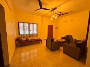 Living area - Thamira Residency (Palayankottai)