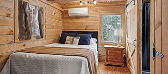 The Firefly | Cabin | Firepit | Pet-Friendly