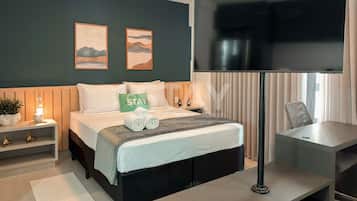 Deluxe Apartment, Kitchenette, City View