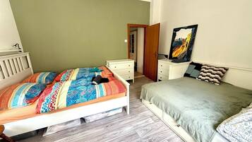 1 Schlafzimmer, Bügeleisen/Bügelbrett, Reisekinderbett, kostenloses WLAN