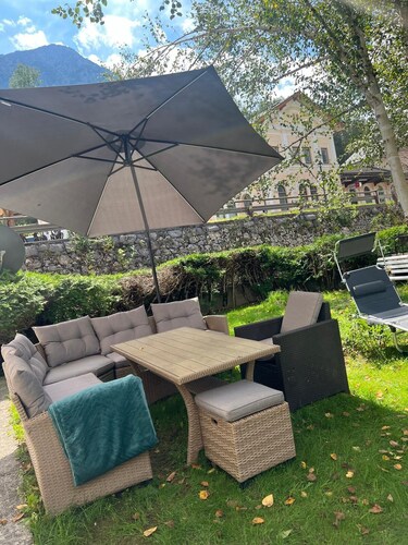 Salzkammergut Nest - Cozy Stay in Bad Aussee, Near Hallstatt - Garden & BBQ