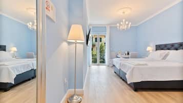 Comfort Room, Balcony, Garden View