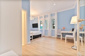 Comfort Room, Street View | 埃及棉床单、高档床上用品、记忆海绵床垫、客房内保险箱