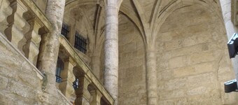 Eco-friendly Gîte with Private Pool, Terrace and Wi-Fi in Autignac