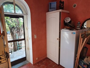 Interior - Eco-friendly Gîte with Private Pool, Terrace and Wi-Fi in Autignac (Autignac)