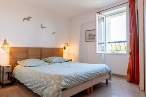 1 dormitorio y ropa de cama