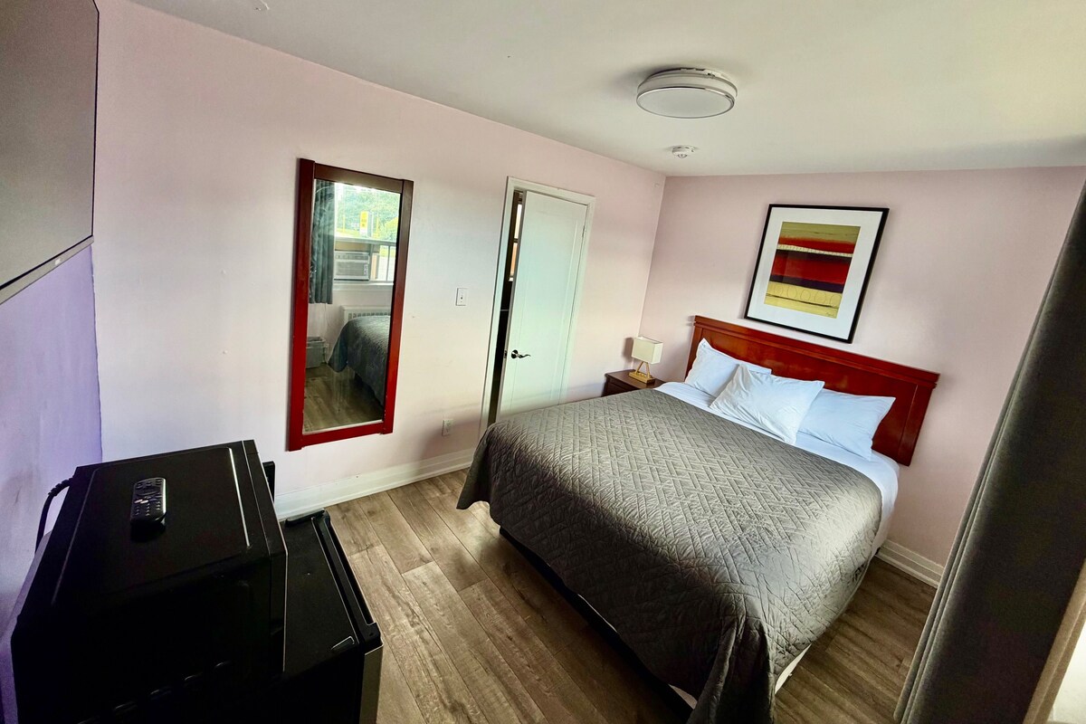 Standard Single Room, Non Smoking, Pets Not Allowed | WiFi (free)