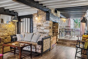 Living area - White Cross A central cosy retreat (Devon)