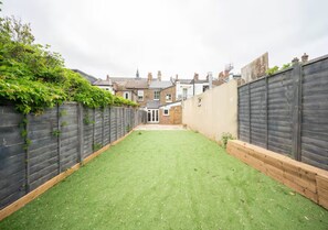 Property grounds - Spacious House - 4 Bedrooms Near Dulwich - Pass the Keys (London)