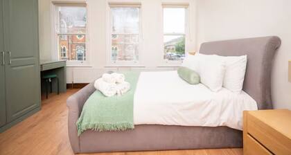 Spacious House - 4 Bedrooms Near Dulwich - Pass the Keys