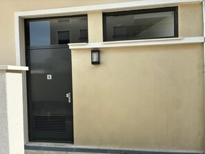 تفاصيل الفندق من الخارج