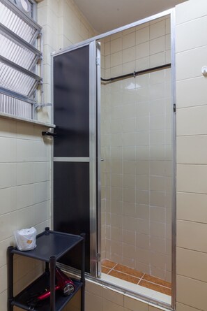 Bathroom - 4 minutes from Ipanema Beach | VP303 (Rio de Janeiro)