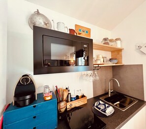 Coffee/tea maker, fridge, microwave, stovetop - Self-contained studio near Port de Larros (Gujan-Mestras)