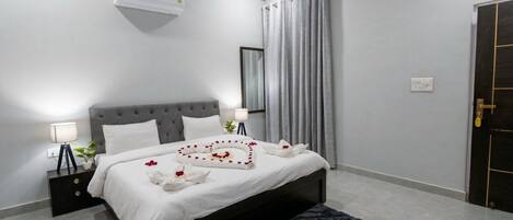 Deluxe Double Room | Free WiFi