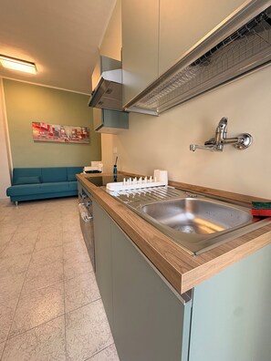 Private kitchen - Vrbo Property (Torino)