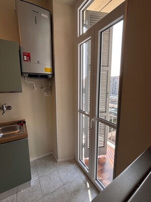 Interior - Casa Bella Mbriana - Metro Italia 61 - Lingotto (Torino)