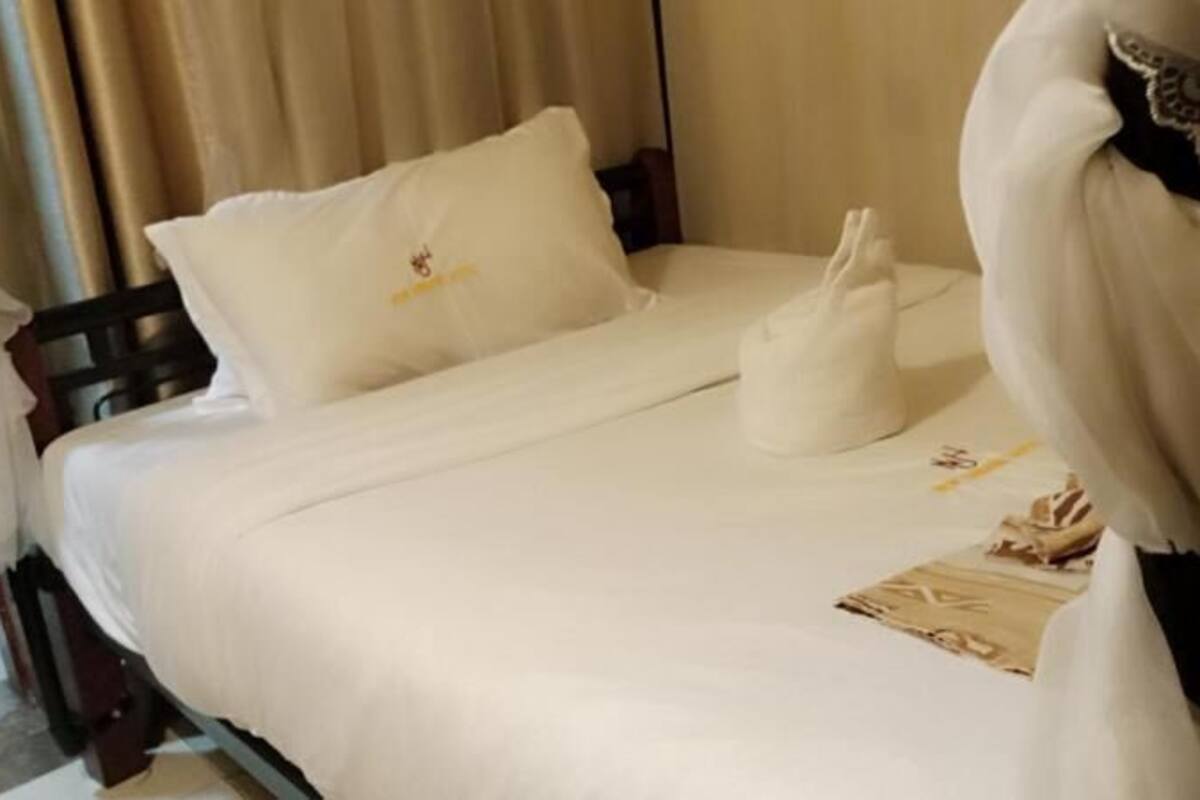 Enkeltværelse - balkon - byudsigt