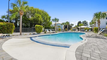 Udendørs pool