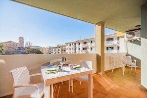 Outdoor dining - Apartment 2B - Penthouse Bressol (Port de Pollença)