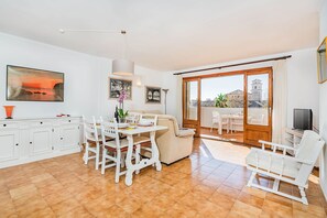 TV - Apartment 2B - Penthouse Bressol (Port de Pollença)