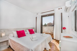 2 chambres, coffres-forts dans les chambres, Wi-Fi