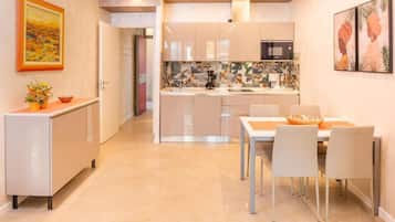 Superior Apartment | Dining