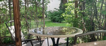 2-bedroom home in quiet neighborhood