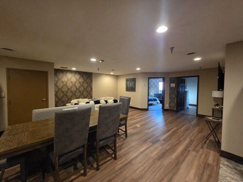 Big space on Deadwood`s Main Street!