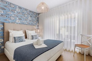 3 slaapkamers, een strijkplank/strijkijzer, wifi, beddengoed