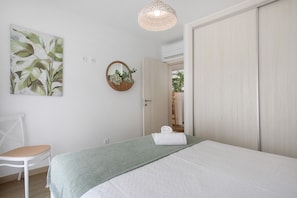 3 bedrooms, iron/ironing board, WiFi, bed sheets - Resort Holidays Nazaré – Villa 8 (Famalicão)