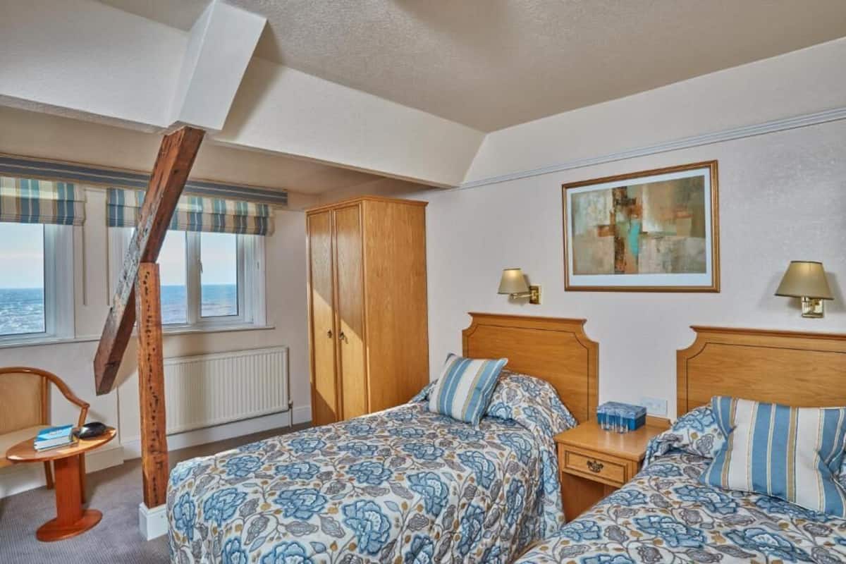 Quarto duplo, vista para o mar