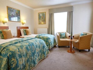 Standard Twin Room | Free WiFi, bed sheets - Royal York and Faulkner Hotel (Sidmouth)