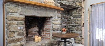 Peaceful 3-bedroom cabin with 4 beds in charming Montgomery minutes to Jay Peak!