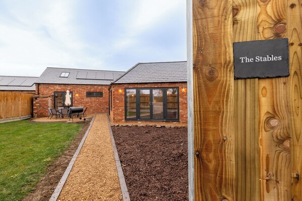 Property grounds - The Stables (Huntingdon)