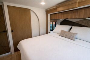 Chambre, plusieurs lits, non-fumeurs, salle de bains privée