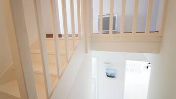 Family House, 4 Bedrooms, Terrace, Beachfront | Bahagian dalam