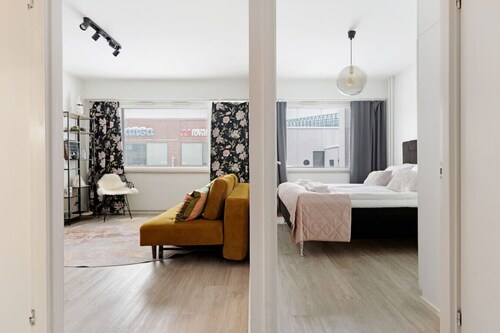 Funky City Apartment By Lapland Host