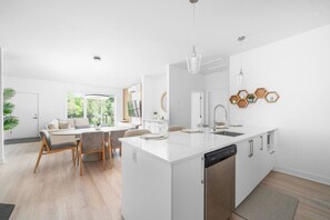 Interior - Spacious 3BR Penthouse Condo – Modern Comfort (Mirabel)