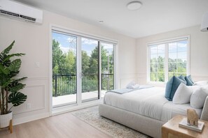 Room - Spacious 3BR Penthouse Condo – Modern Comfort (Mirabel)