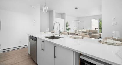 Spacious 3BR Penthouse Condo – Modern Comfort