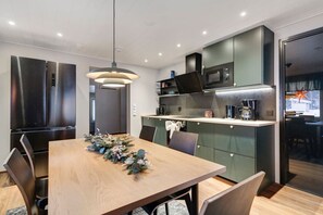 Dining - Villa Lapland Luxe By Lapland Host (Rovaniemi)