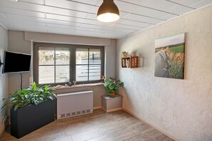 Interior - Casa Renata Holiday Home with Private Terrace, Garden, and Wi-Fi (Schüller)