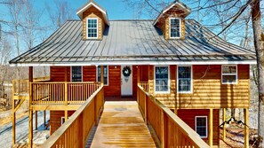 Exterior - Switchback Lodge • Pool Table, Dart Board (Sugar Mountain)