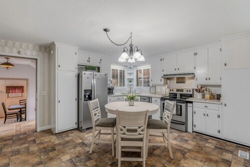 Cozy Ranch Retreat w Patio & Bonus Space!