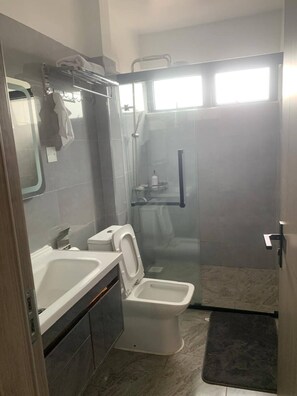 Bathroom - Heartland Kilimani Furnished 2 BR (Nairobi)