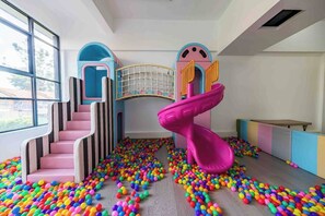 Children’s area - Kilimani Cozy Studio with pool (Nairobi)